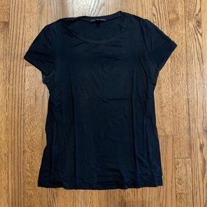 Black Banana Republic tee shirt